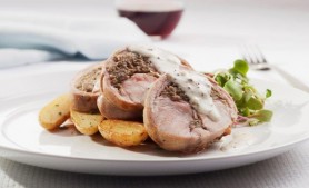 Râbles de lapin farcis en duxelles de champignons, fine crème à la moutarde à l'ancienne